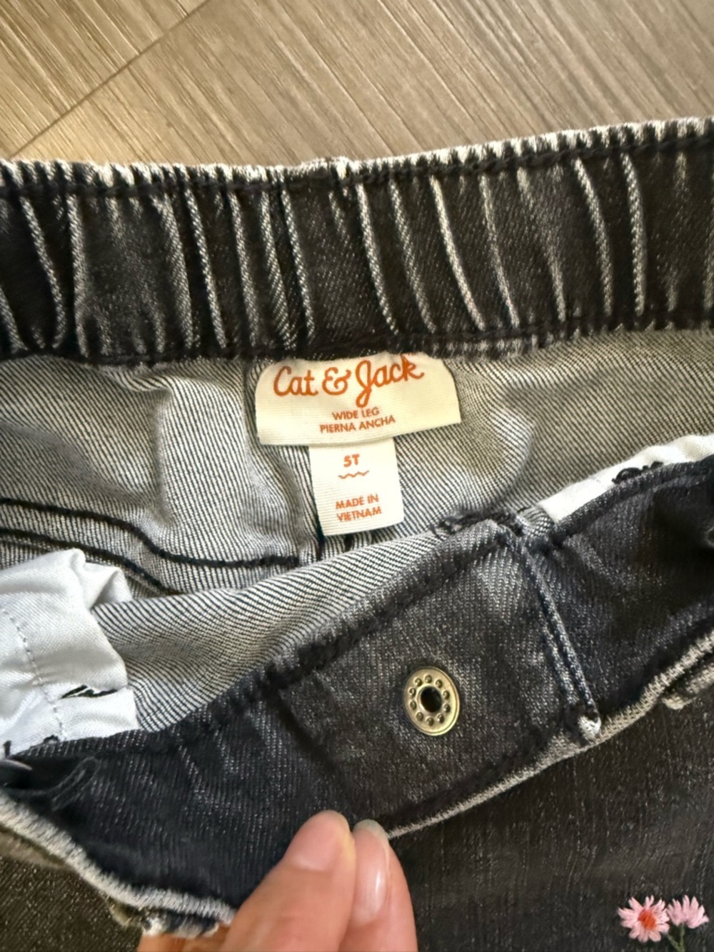 3 Pairs of Girl’s Pants - Picture 5 of 7
